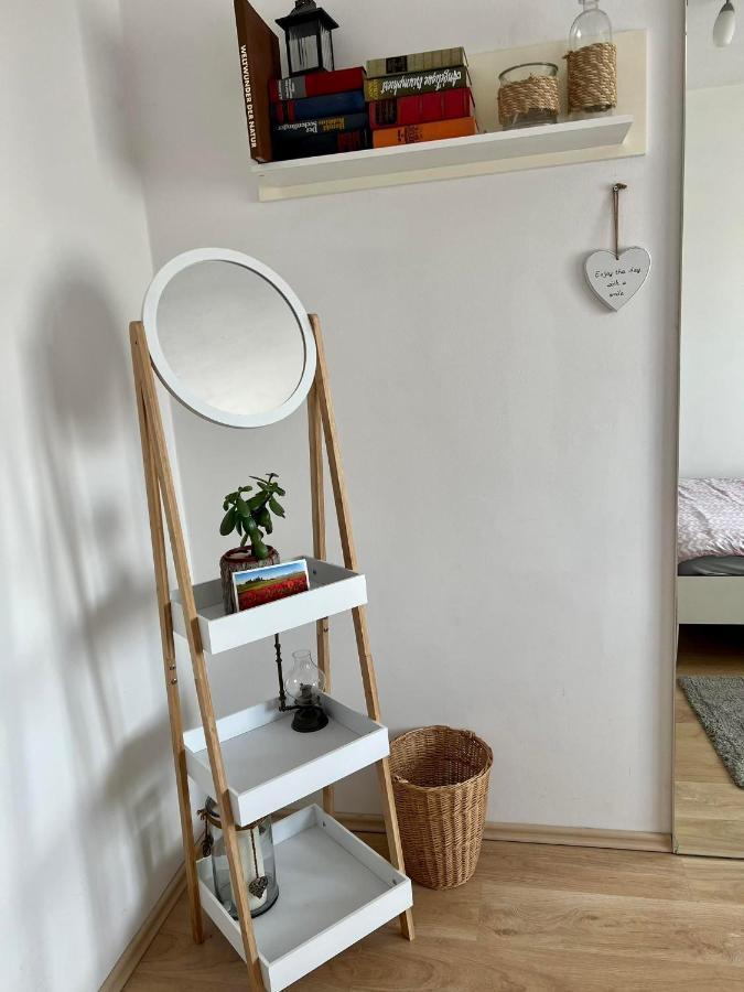 Doppelbett Zimmer Mit Gemeinschaftbad Borgholzhausen Exterior photo